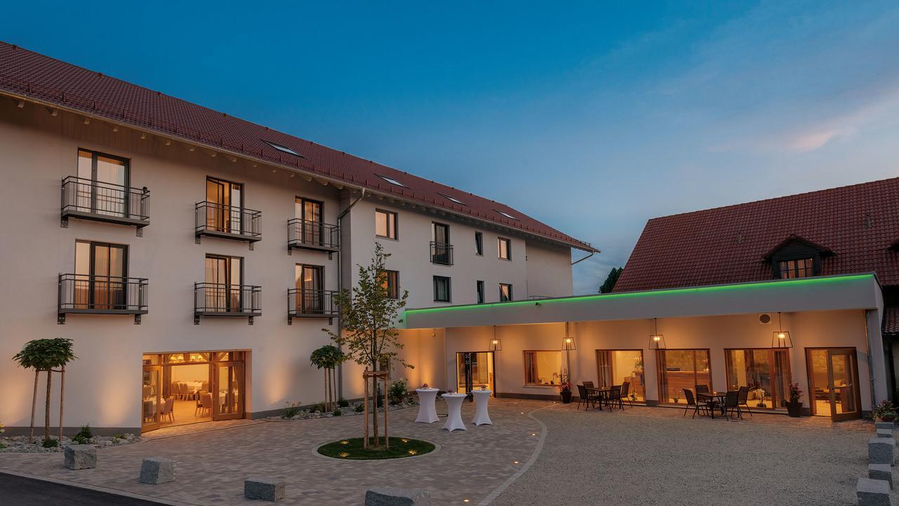 Gasthaus Forster Am See - Eching Bei Landshut Extérieur photo